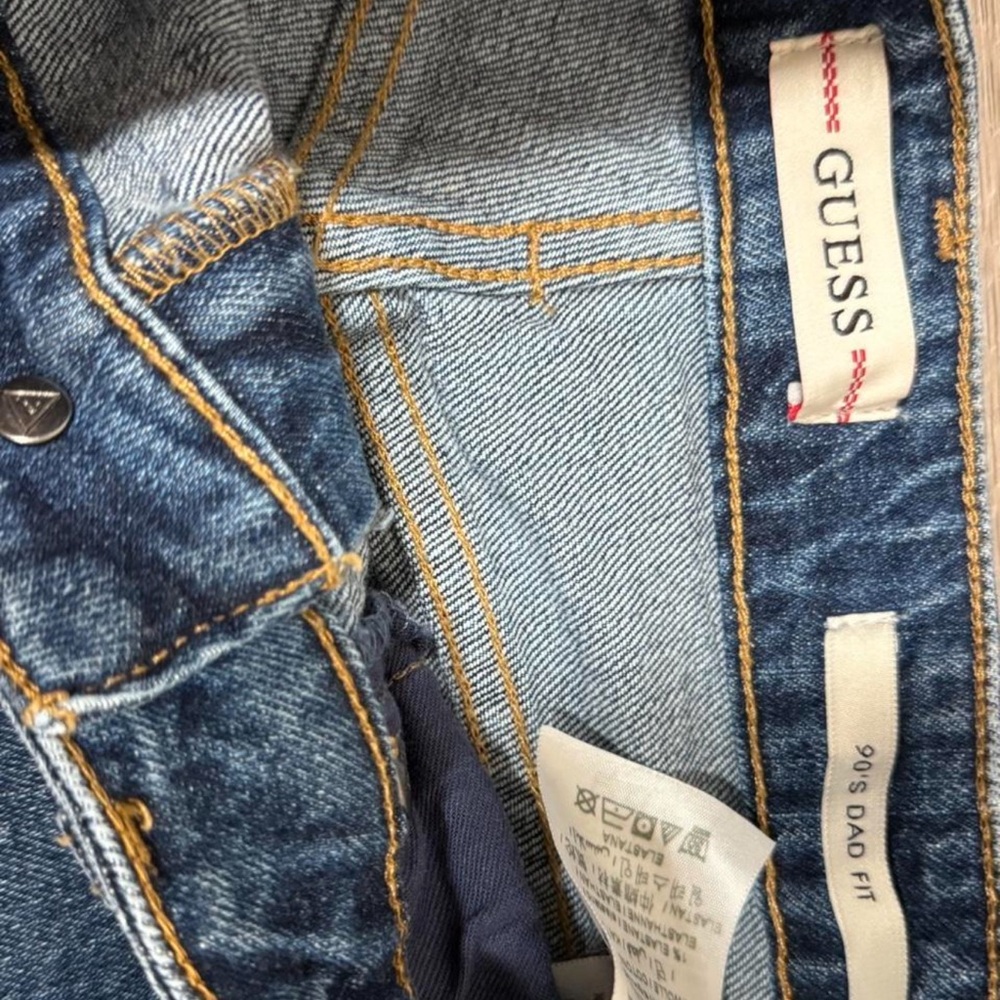 Guess Women's Classic Blue Straight Leg Jeans - Picture 3 of 4